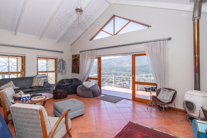 5 Bedroom Property for Sale in Fish Hoek Western Cape